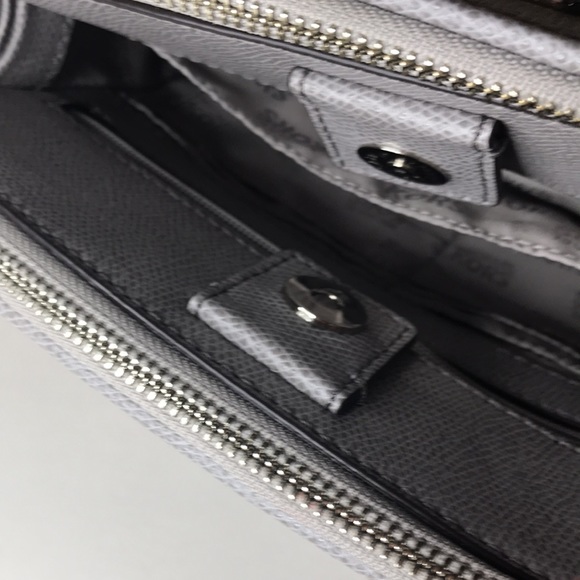 New Michael Kors Crossbody Bag Pebble Gray NWOT - Picture 9 of 16